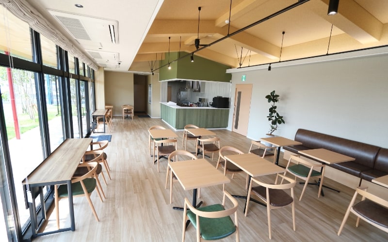 写真:ひとと木おうちカフェ内観