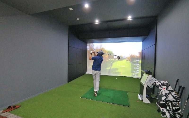 写真:ラビングヘルス ゴルフシミュレーション